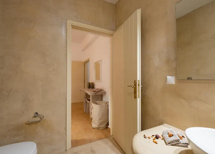 فيلة وايت أوركيد Pýrgos