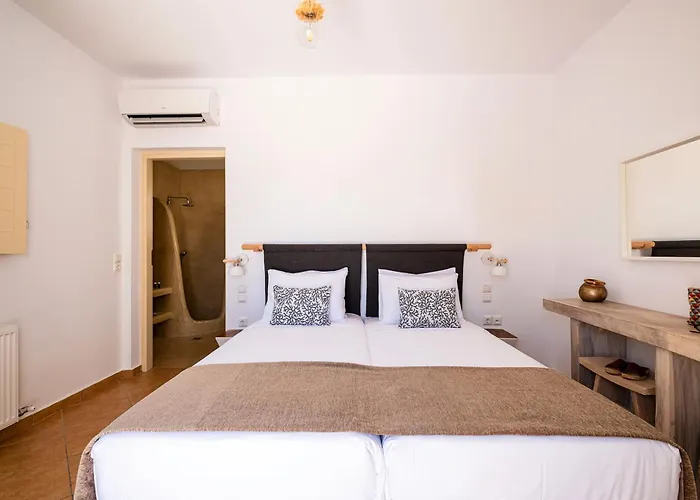 فيلة وايت أوركيد Pýrgos